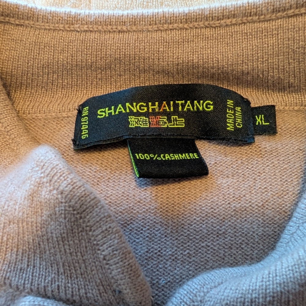 Shanghai Tang Women's 100% Cashmere Long Sleeve Sweater with Toggle Buttons - Picture 13 of 16
